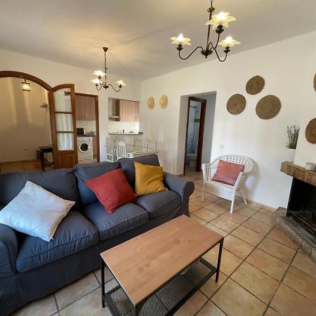 Agradable Casa Rural Con Chimenea En Interior Higuera De La Sierra  Buitenkant foto